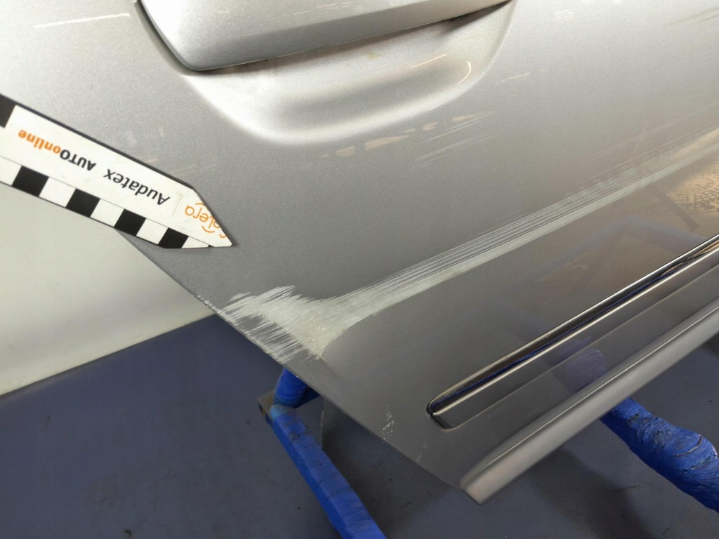 фото №4, Audi a8 d3 long дверь задняя правое ly7w