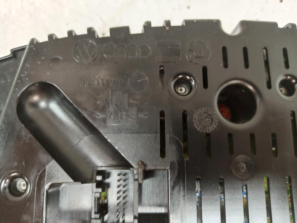 фото №10, Audi a6 c5 2.5d лічильник прилади автоматична коробка передач 4b0919881x