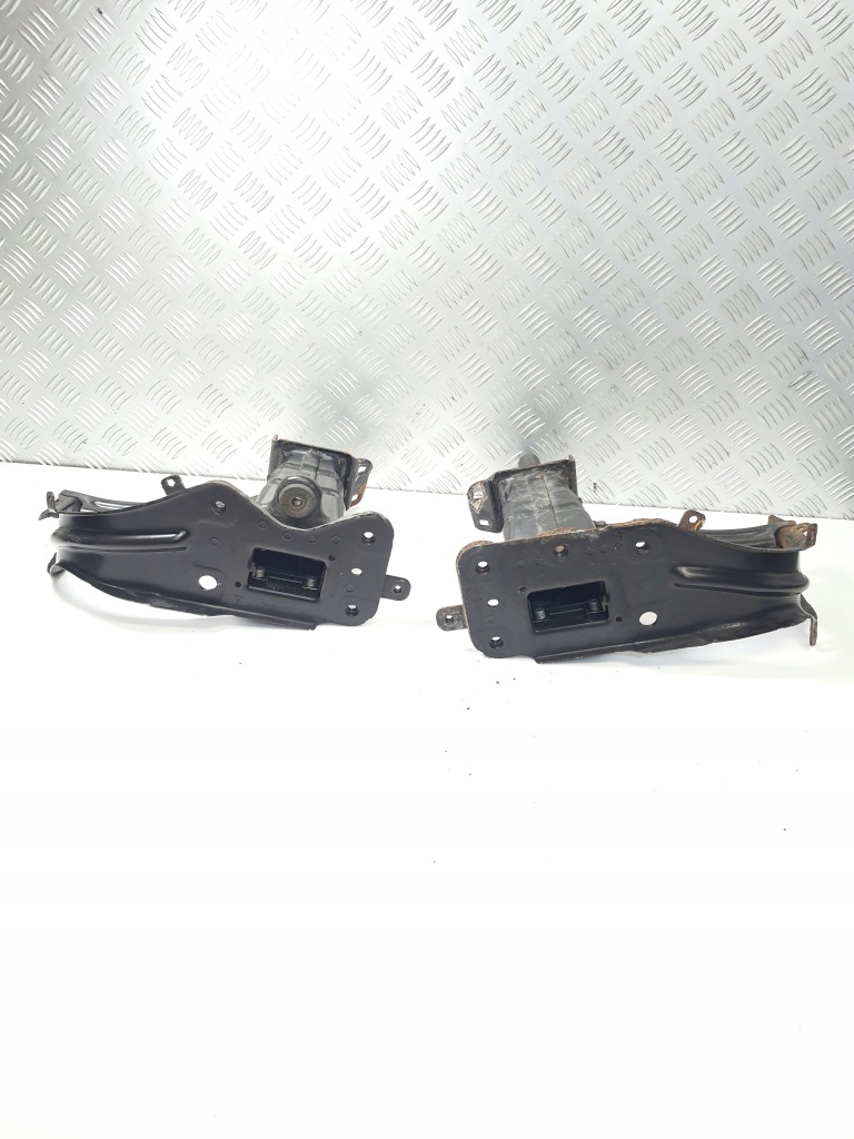 фото №10, Абсорбер зона деформации правый/левый перед mercedes c219 w219