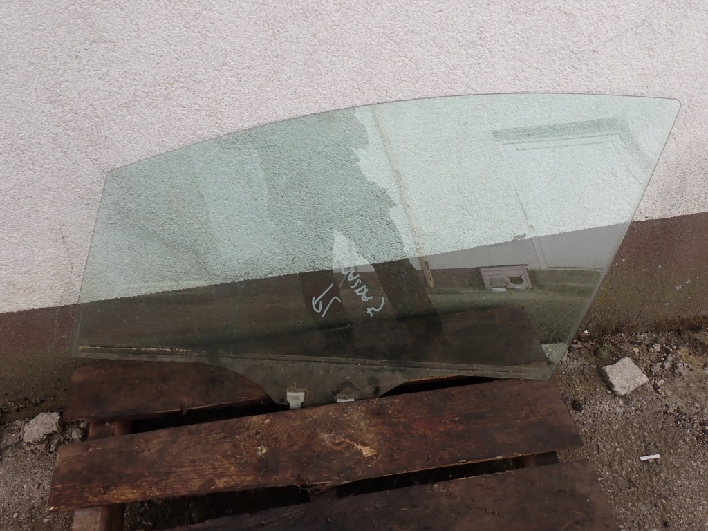 фото №1, Скло бічна двері лівий перед mazda 5 2008 europa