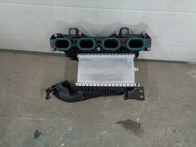 фото №1, Mercedes w206 коллектор всасывающий интеркулер om 254