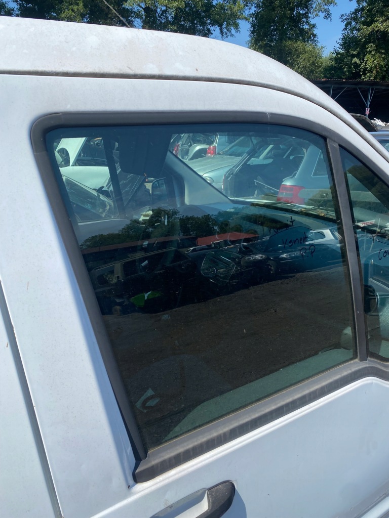 Купити Ford transit connect mk1 скло двері правий перед пасажира