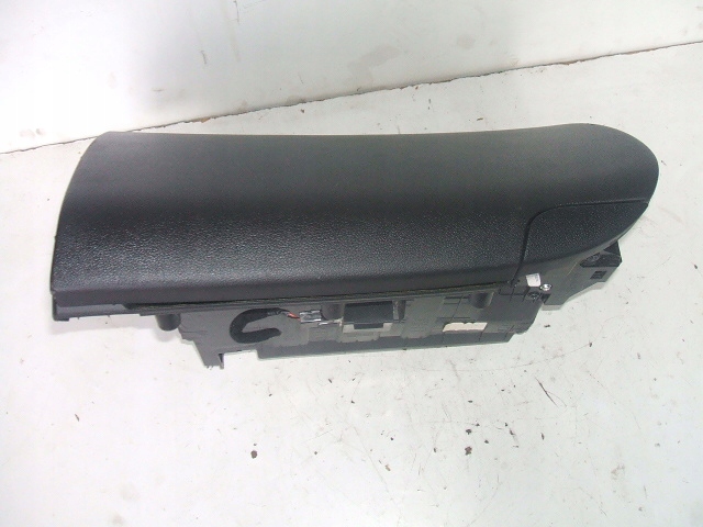 фото №3, Kia ceed 2012- бардачок пасажира кришка