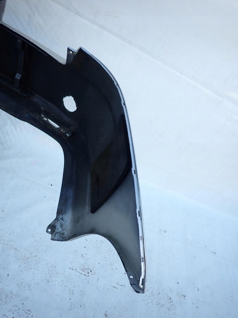 фото №12, Toyota avensis verso 02-04 бампер задня задній hak