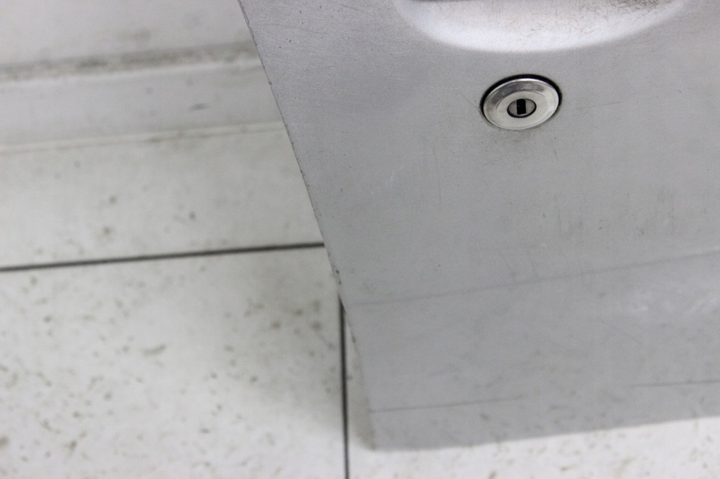 фото №8, Citroen c1 peugeot 107 aygo 05r- дверь правое передние правый перед ktb