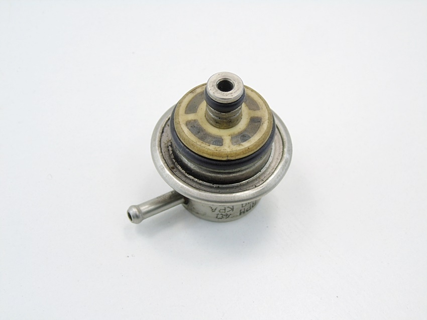 фото №2, Клапан регулятор накладки топлива 1.8 16v xantia xsara 306 406 zx rpm40 webber