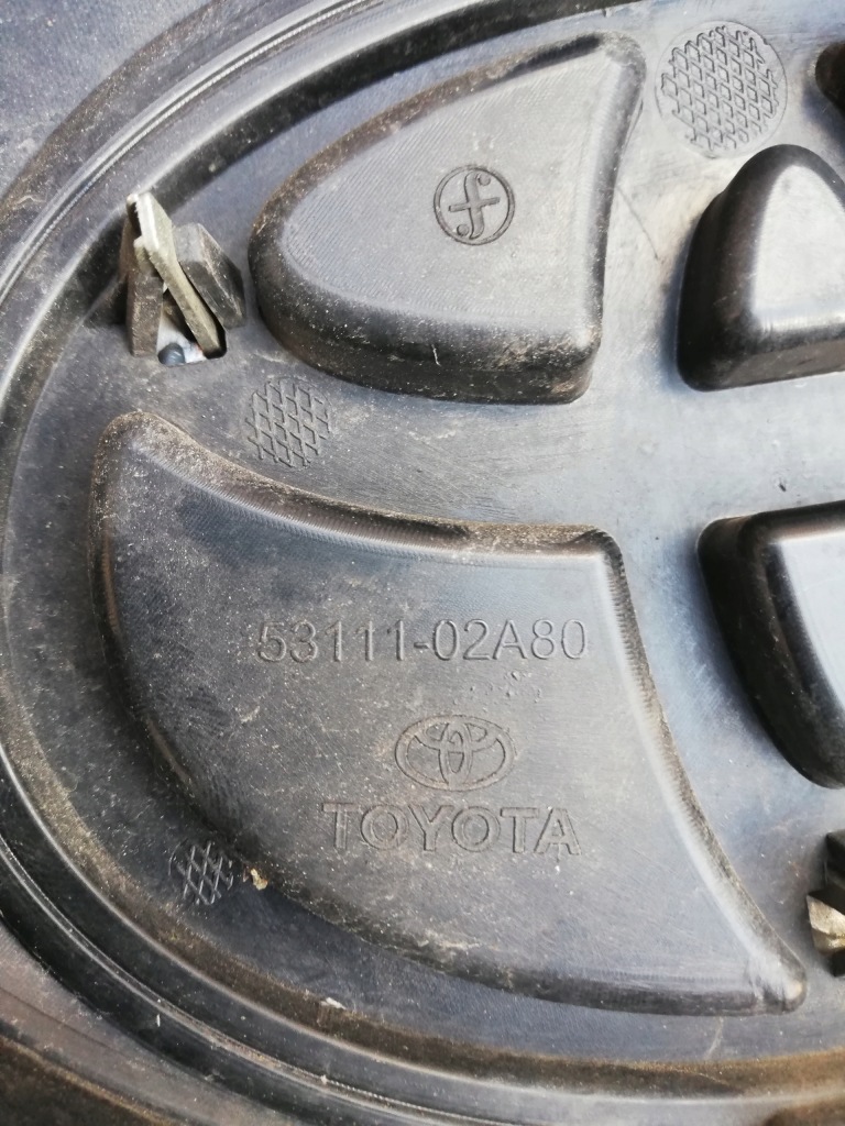 фото №4, Toyota corolla e16 lift хром решётка радиатора 53111-02a80