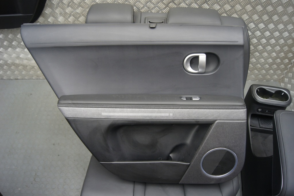 фото №14, Сидіння заднє сидіння оббивка обшивки ioniq 5 електрик