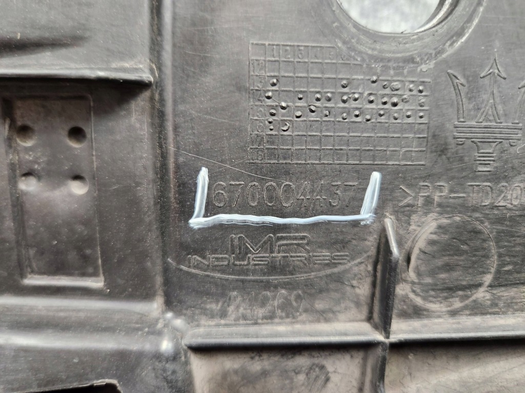 Бампер передній перед - maserati ghibli 13-20 Зі Шроту