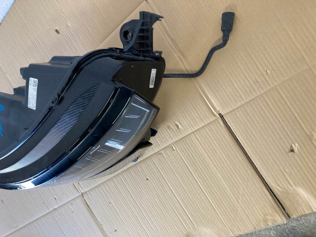 фото №7, Skoda kodiaq lift лампа права full led orygi.