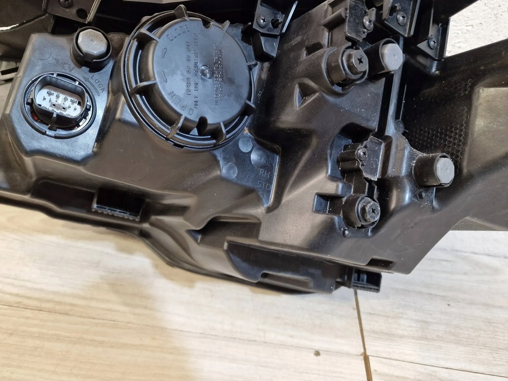 фото №9, Правая лампа hyundai ioniq vi full led