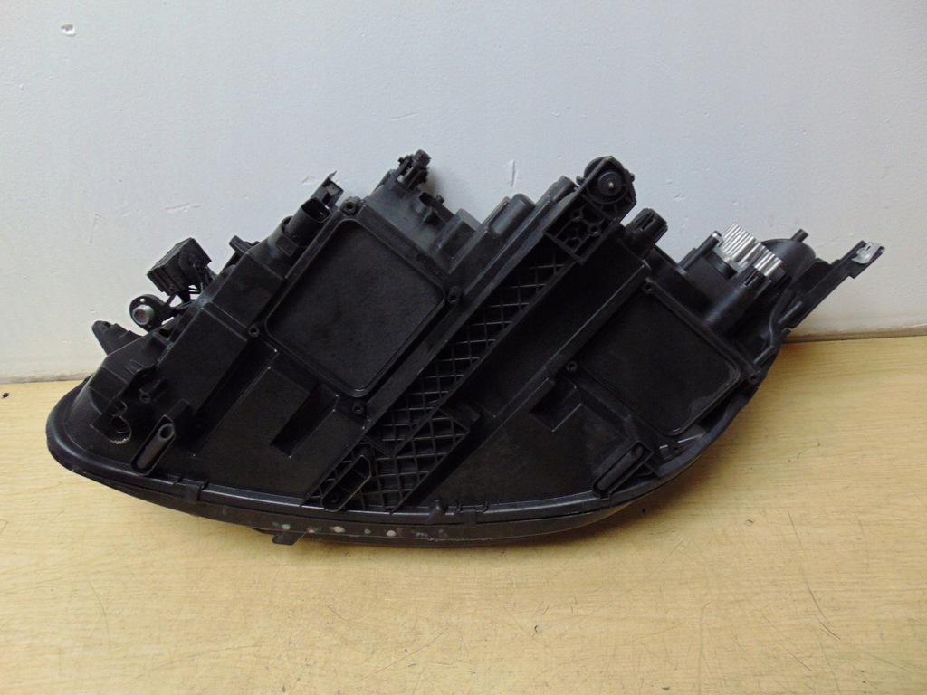 фото №11, Лампа правая перед vw tiguan ii lift 5nb941114f europa