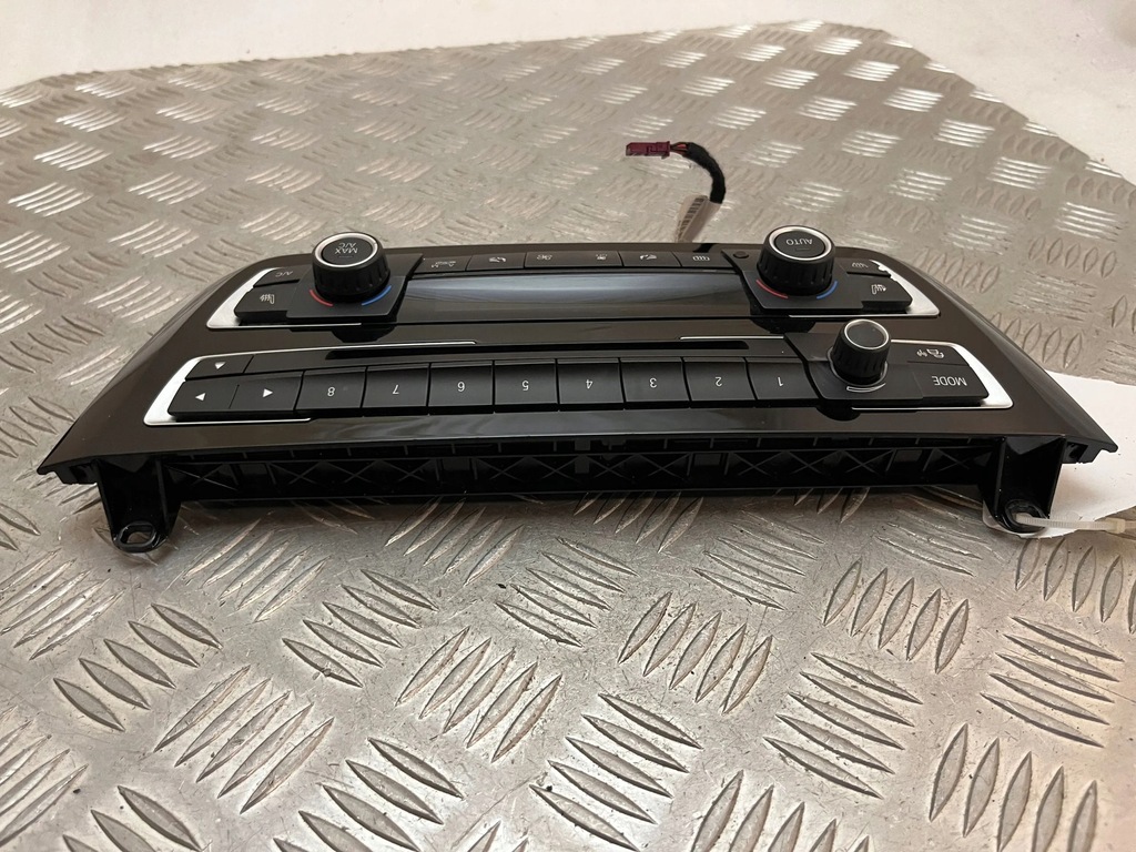 фото №9, Bmw 4 f36 gran coupe 2018 панель кондиционера