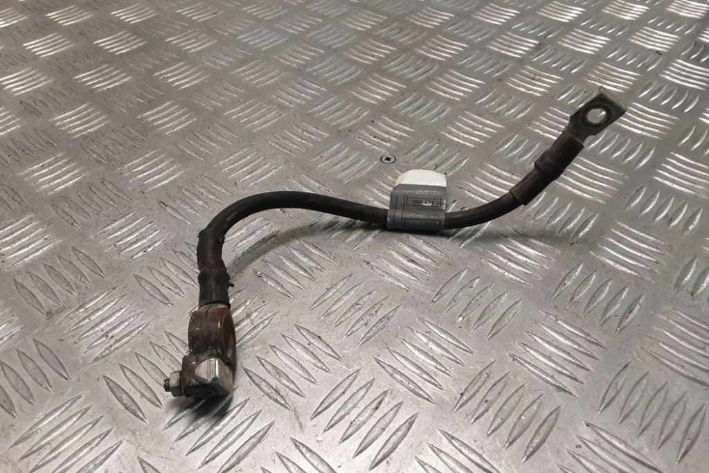 фото №3, Клемма минусовая mini cooper r50, r53 7515200 1.6l бензиновый 2001