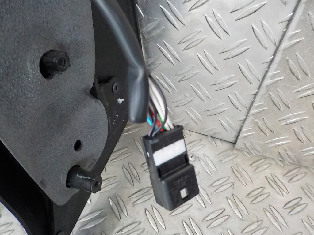 фото №3, Master iv зеркало перед левая