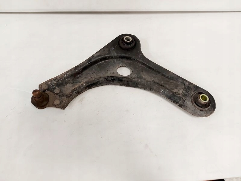 фото №1, Peugeot 2008 i 1.4 hdi рычаг левый перед передний