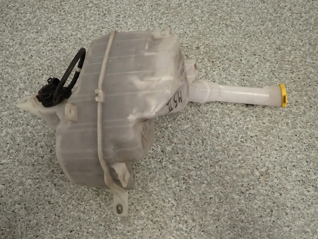 фото №1, Mazda5 mazda 5 ii 10- бачок омивача