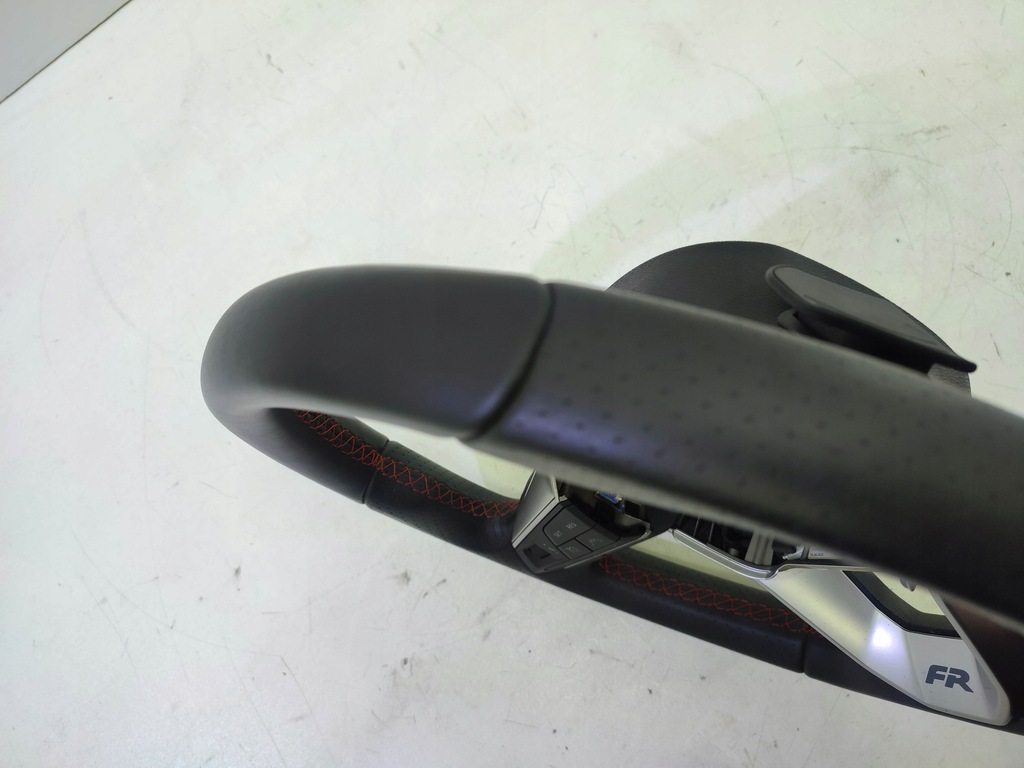 фото №6, Seat leon 4 iv повітропровід мультифункція fr пелюстки перемикання