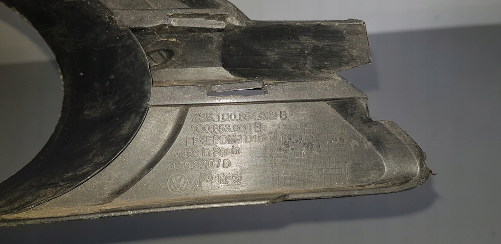 фото №8, Vw eos решётка бампера правая 1q0853666b