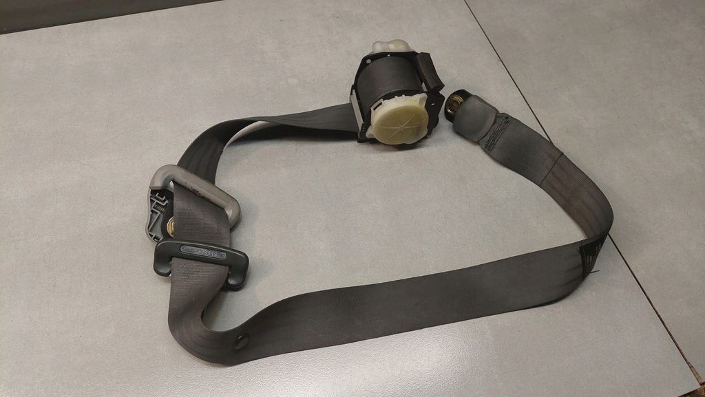 фото №13, Pas безопасности правый задняя space wagon iii