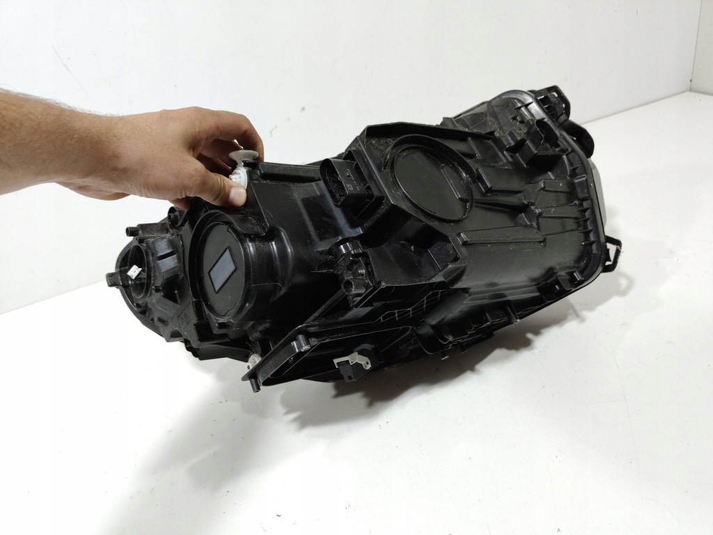 фото №9, Mercedes benz eqb лампа лівий перед