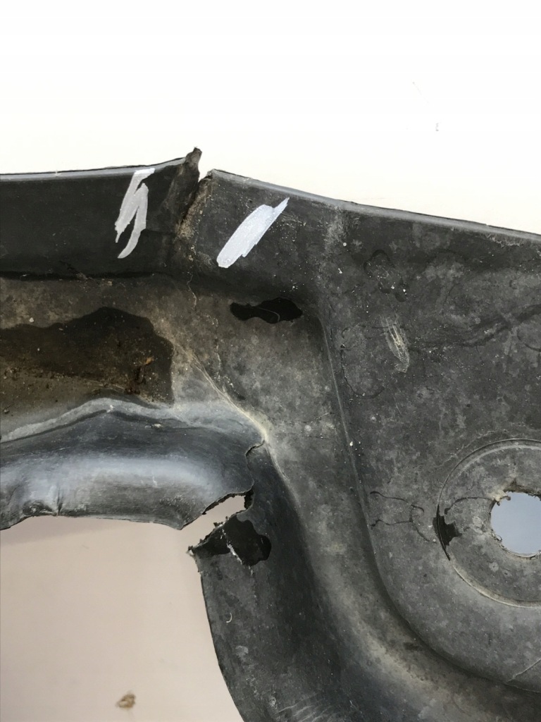 Купить Lexus rx iv накладка плита подвеска задняя 58724-48060