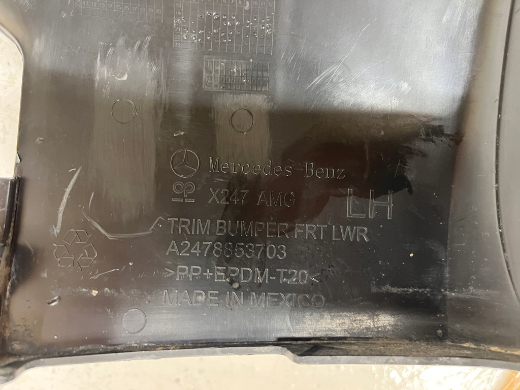 фото №10, Mercedes glb 247 amg решётка бампера левый перед a2478853703