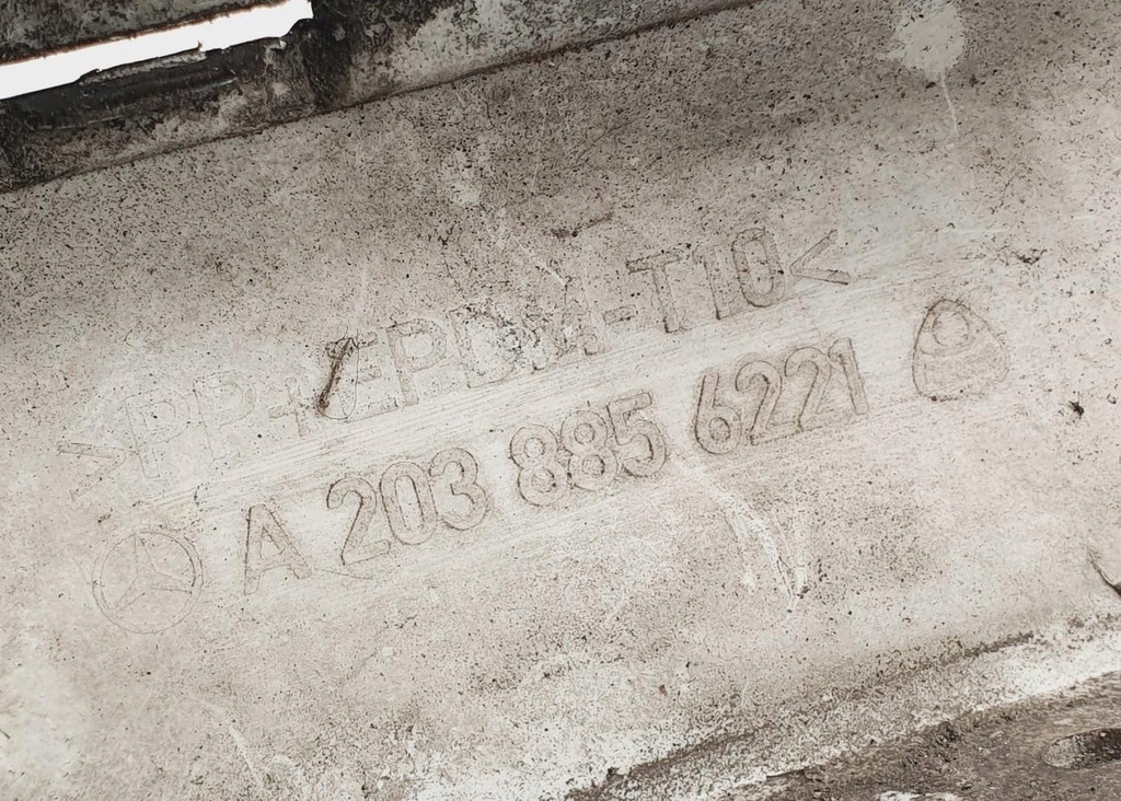 фото №8, Молдинг бампера правий перед mercedes w203