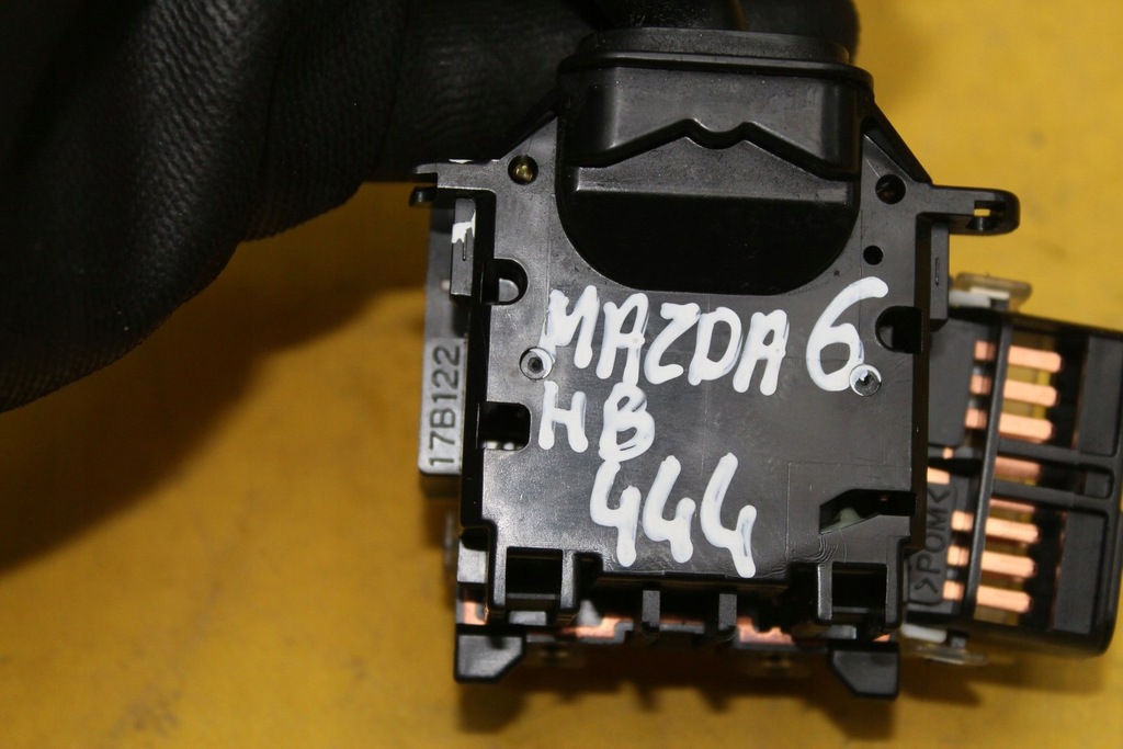 фото №8, Переключатель рычаг дворник mazda 6 vi