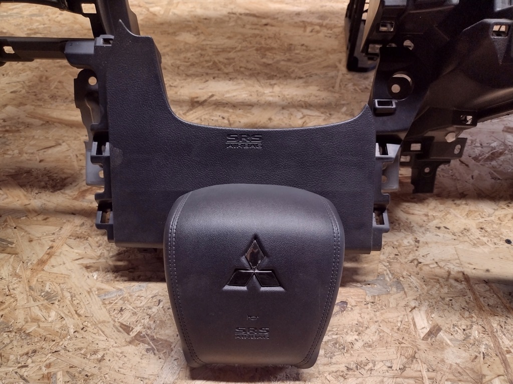 фото №4, Панель приладів консоль ремені kpl mitsubishi outlander iii lift оригінал!!