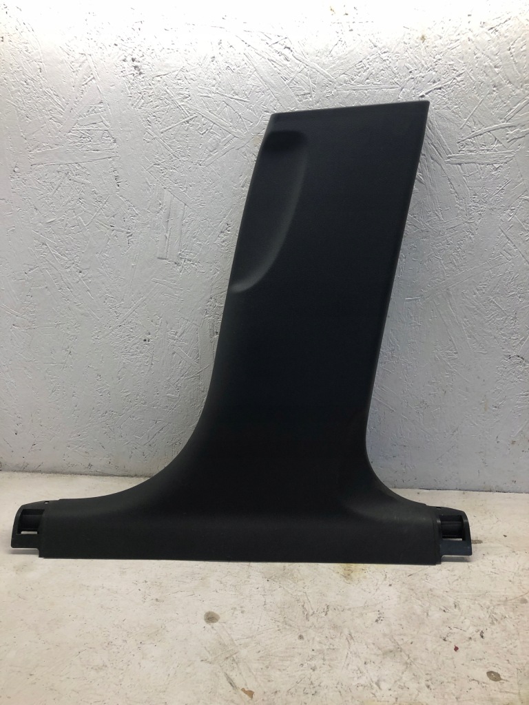 фото №1, Защита стойка правая 8k0867240b a4 b8 оригинал