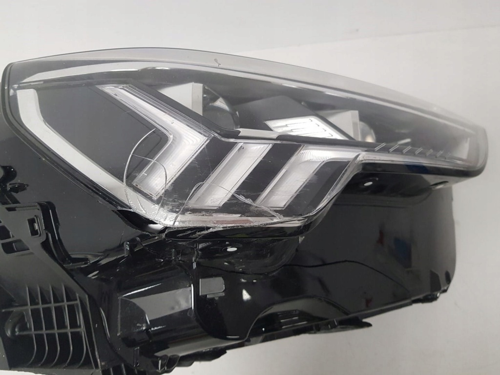 Audi q3 83a 18- фара правий передня перед full led фара 83a941036 Ціна