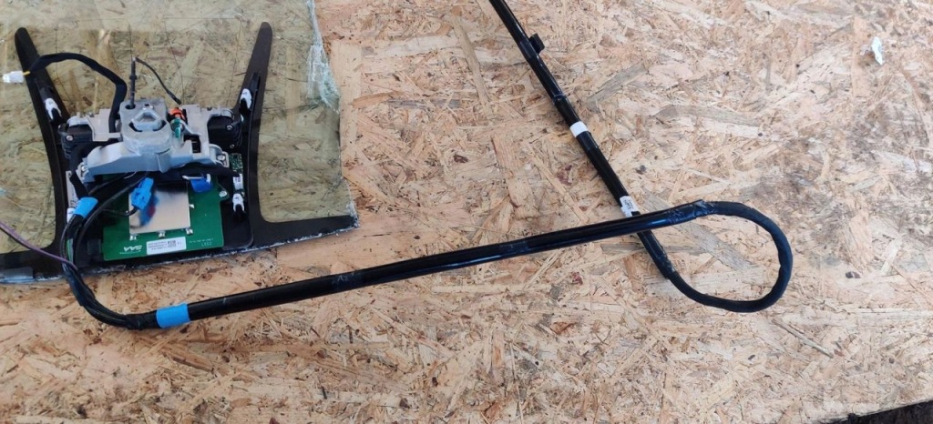 Камера жгут стекло лобовое tesla model y 2024 1599097 1498233 с Разборки