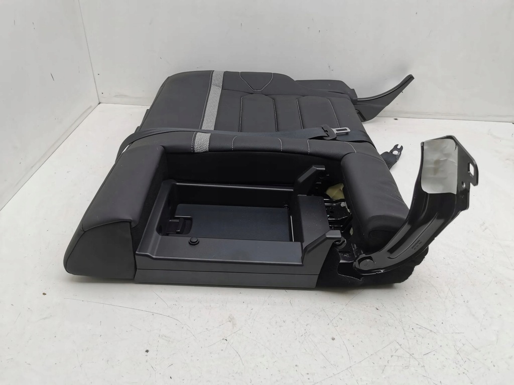 фото №9, Citroen c4 iii e-c4 2021 задні сидіння