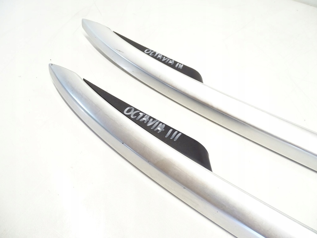 Рейлинги кровельные правый  левое  skoda octavia 3 универсал хром 5e9860033 в Украине