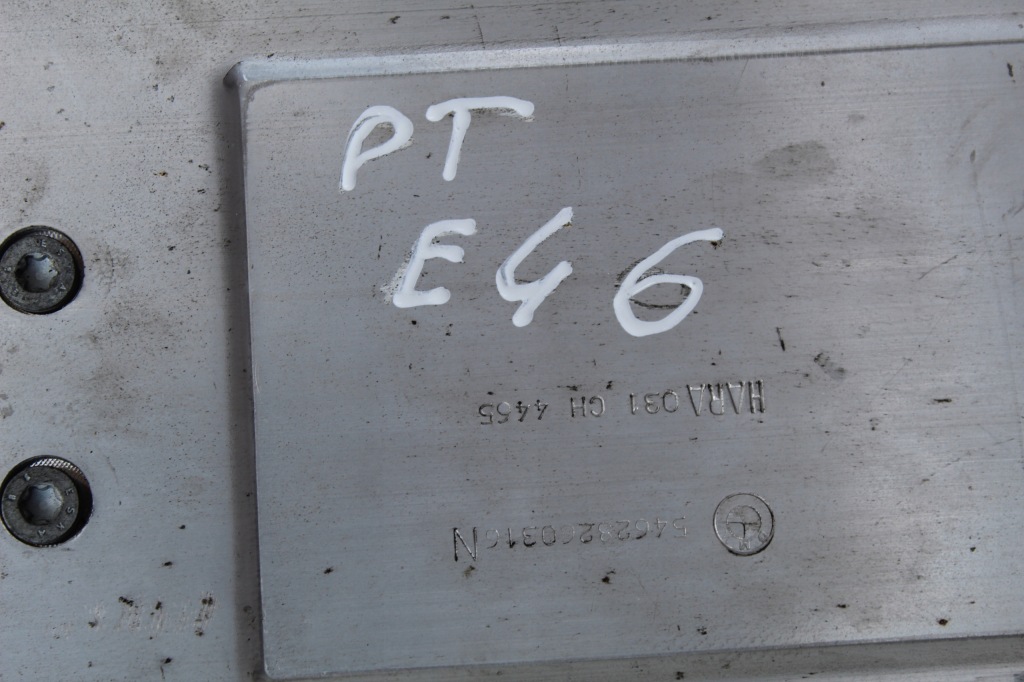 фото №9, Подголовник пиротехнический bmw e46 cabrio левый правый