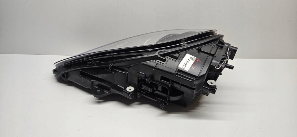 Porsche macan 95b рестайлинг  фара full led правый фара тонированная 95b941010h Доставка