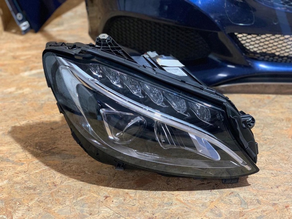 фото №11, Перед капот бампер лампа лампи c-klasa w205 890