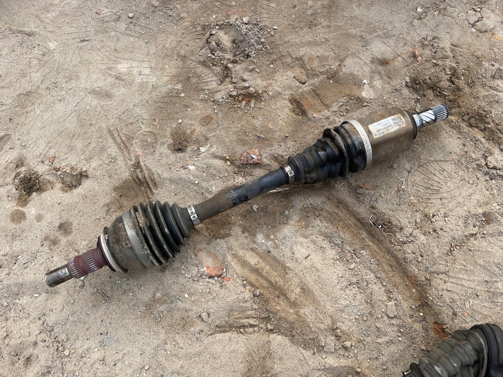 фото №1, Opel insignia b привідний вал лівий перед 84138327