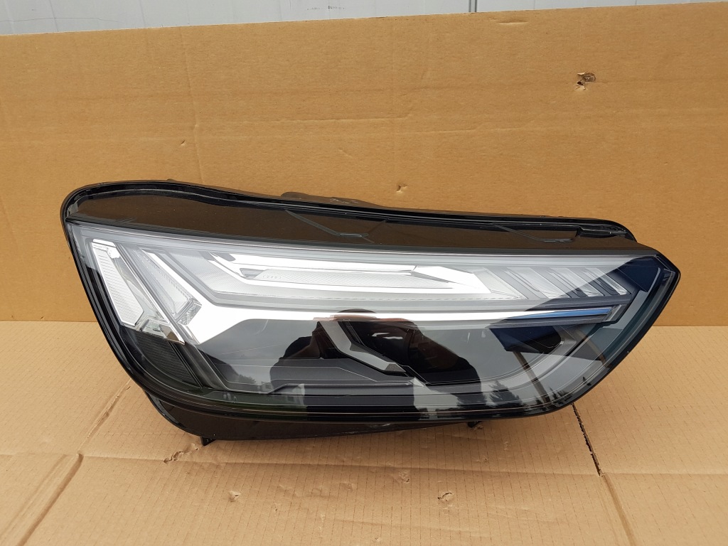 Купити Фара перед правий audi q5 2 80a рестайлінг  full led matrix 21-
