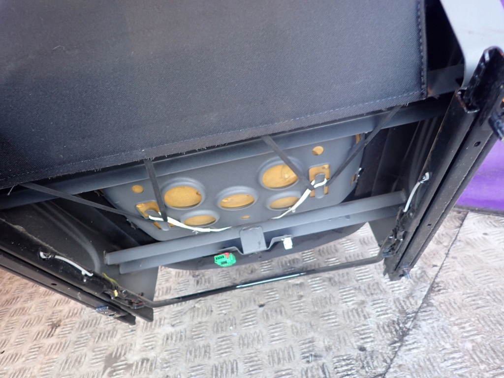 фото №14, Peugeot 107 c1 i eu 5d сиденья комплект перед правый левый водителя заднее сиденье