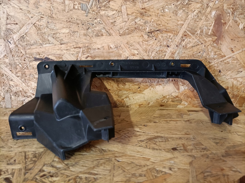 фото №8, Mercedes a w176 amg кронштейн напрямна кронштейн вихлоп лівий задня qz52019-8