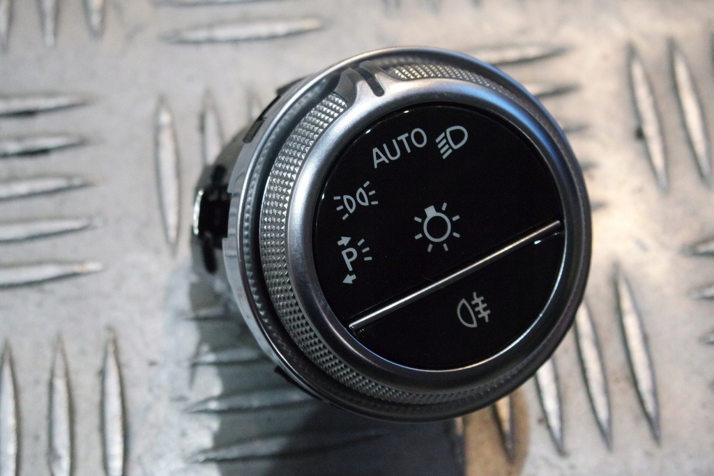 фото №1, Выключатель света mercedes w223 r232 sl s a2239059504