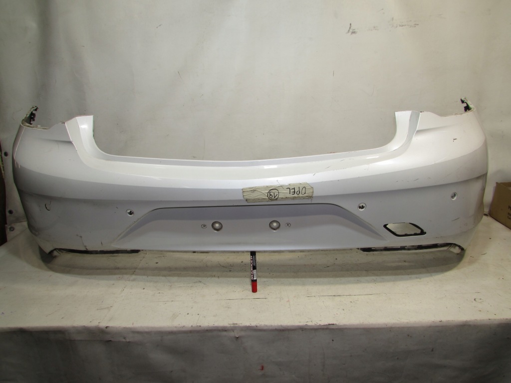Купити Бампер задній задній opel insignia b hb pdc 17- 39145310