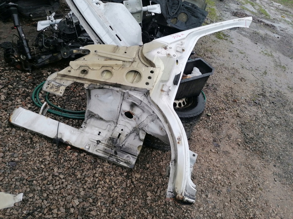 фото №1, Mercedes w906 sprinter lift чверть ліва підкрилок