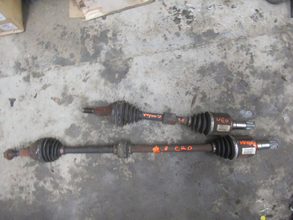 фото №1, Шарнир внутренний левый перед voyager lancia 08-15