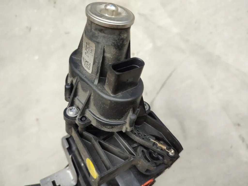 фото №6, Коллектор всасывающий passat b6 golf 6 vi 2009 1.6 tdi