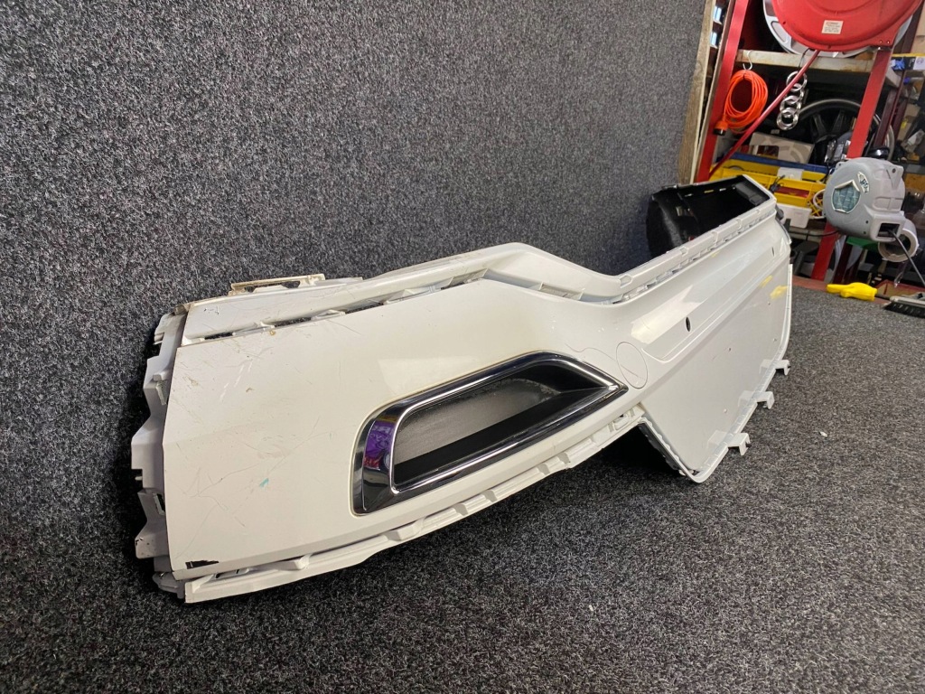 фото №3, Vw t-roc 17-20 r-line бампер задняя + насадки выпускной 2ga807521ag