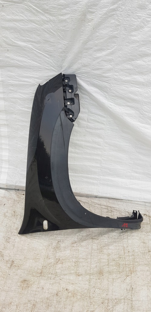 фото №1, Dacia duster 10- крыло правый перед передний