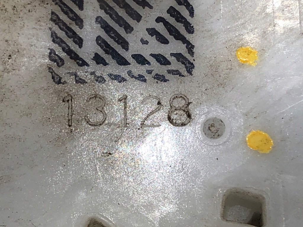 фото №4, Замок двері правий задня mitsubishi mirage / space star хетчбек